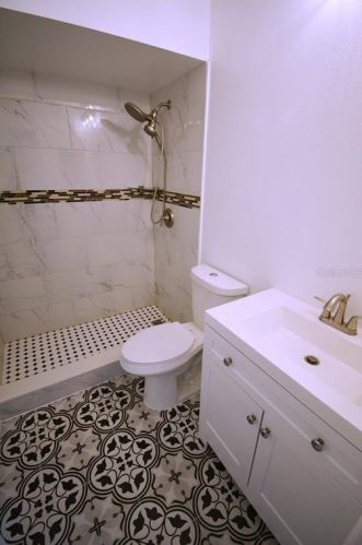 13968 Fletchers Mill Dr, Tampa FL 33613-4147 exterior