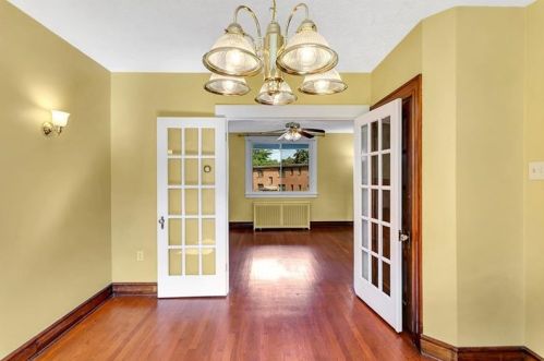 7356 Whipple St, Pittsburgh PA 15218-2054 exterior