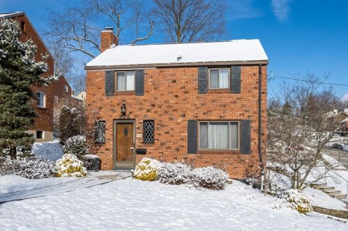 326 Altoona Pl, Pittsburgh PA  15243-2063 exterior