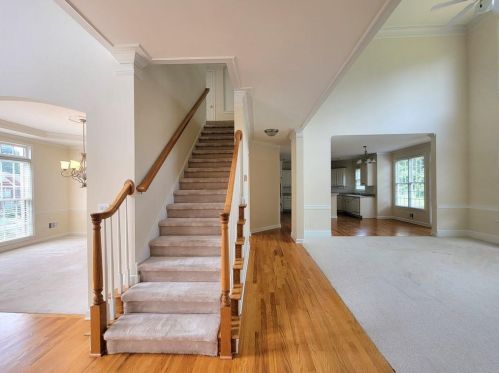 1080 Maycroft Knl, Lithonia GA 30078-7736 exterior