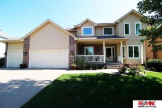 1201 Mackensey Dr, Omaha, NE 68046-7106