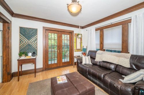 3205 Wellington St, Duluth MN 55806-1438 exterior