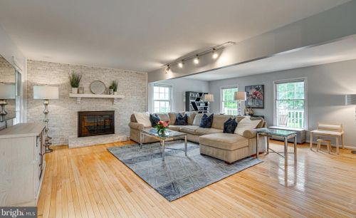 6263 Gentle Ln, Alexandria VA 22310-2260 exterior