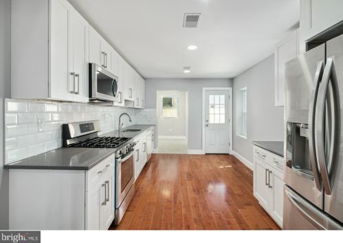 1320 Carlisle St, Philadelphia PA 19132-4018 exterior