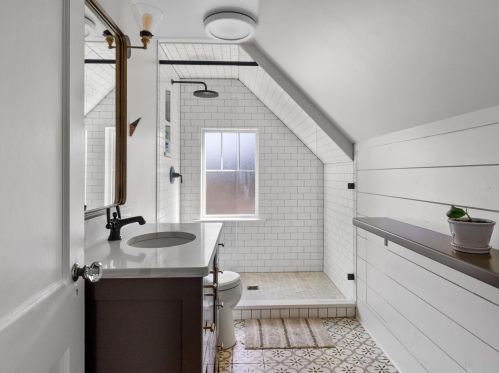 825 13 St, Manitowoc WI 54220-5101 exterior