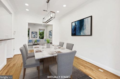 123 Rhode Island Ave, Washington DC  20001-1672 exterior