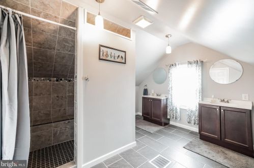 3501 Victor Ave, Chester PA 19015-2642 exterior