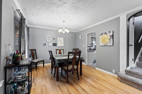 2524 60, Milwaukee WI 53219-2621 exterior