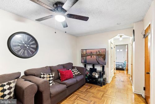 2021 Cheltenham Ave, Philadelphia, PA 19124-1530