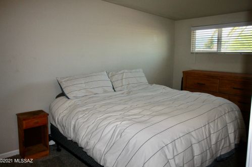 7365 Eastview Dr, Tucson AZ 85710-5519 exterior