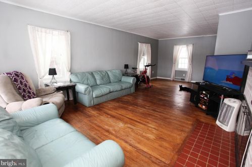 11208 Raystown Rd, Huntingdon PA 16652-7434 exterior