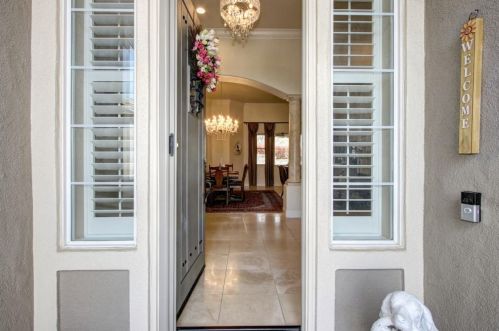 1086 Souza Dr, Folsom CA 95762-7556 exterior