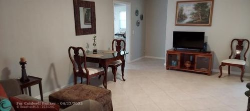 382 Gulfstream Ave, Fort Pierce FL  34983-1219 exterior