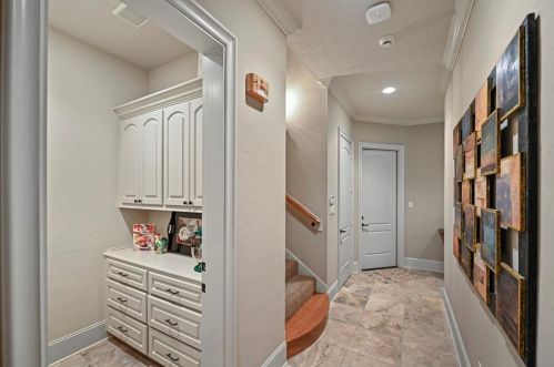 2200 Spg Br Rd, Montgomery TX 77316-2503 exterior