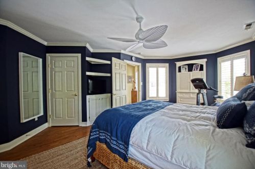 300 Gills Nck Rd, Lewes DE 19958-1425 exterior