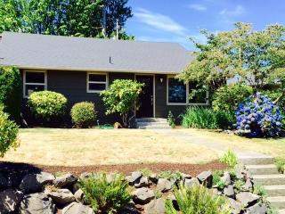 3821 52nd Ave, Seattle WA  98118-5508 exterior