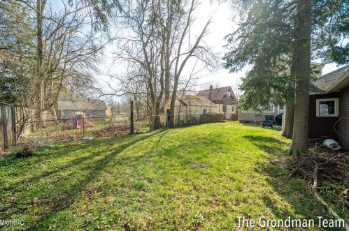 1846 Silver Ave, Grand Rapids MI 49507-2712 exterior