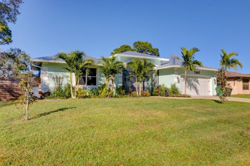 625 Thornhill Dr, Fort Pierce, FL 34983-3855
