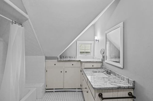 544 Hope St, Providence RI 02906-2660 exterior