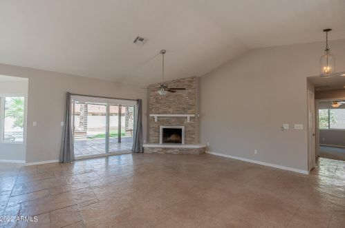 4198 Kent Dr, Chandler AZ 85224-3904 exterior