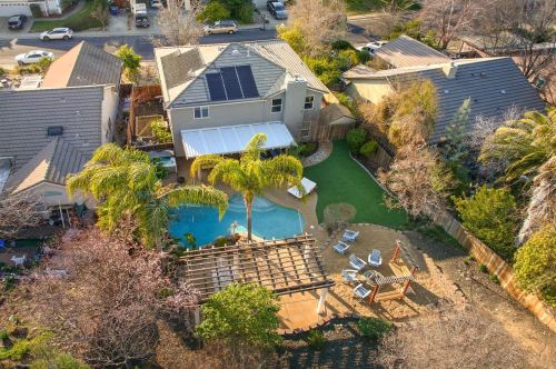 125 Hopfield Dr, Folsom, CA 95630-8066