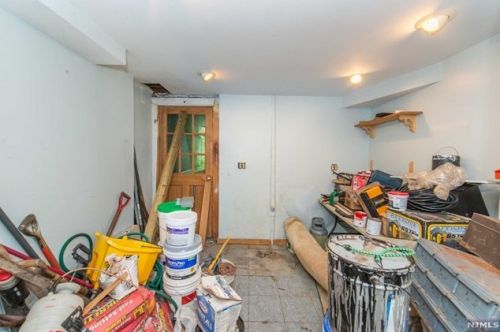 71 St, Union City NJ 07086-7101 exterior