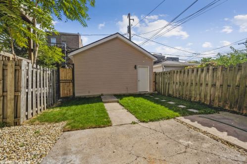 1449 Maplewood Ave, Chicago IL 60622-2818 exterior