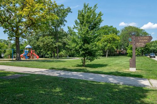 5411 Ohio Ave, Milwaukee WI 53219-4453 exterior