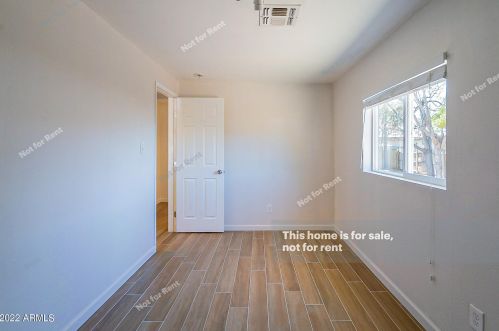 3819 Earll Dr, Phoenix AZ  85018-7101 exterior