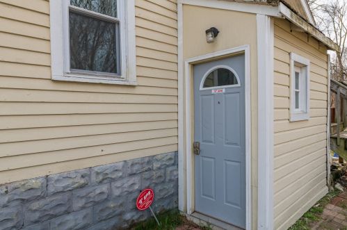 3510 Burdick St, Kalamazoo MI 49001-6126 exterior