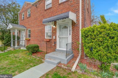 11929 Centerhill St, Silver Spring MD 20902-1155 exterior