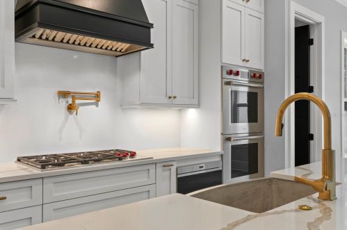 3302 Lawn Ave, Tampa FL  33611-1931 exterior