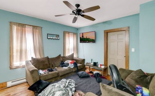 18 Lafayette St, Worcester MA 01608-2131 exterior