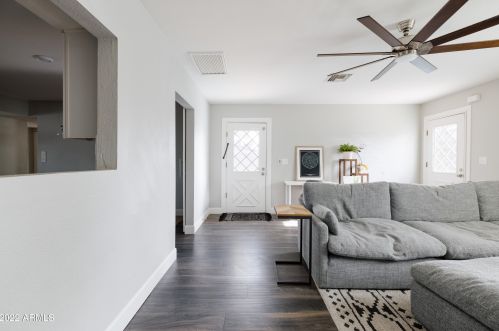 1151 Palomino Dr, Chandler AZ 85224-2117 exterior