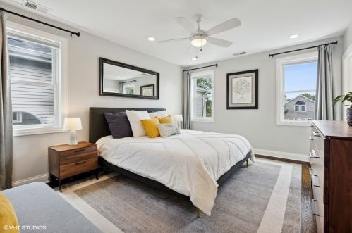 2425 Pensacola Ave, Chicago IL  60618-1607 exterior