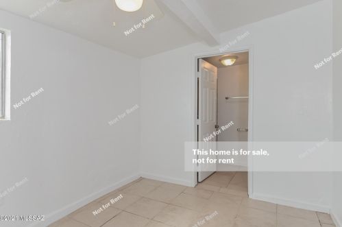 844 37 St, Tucson AZ 85713-4908 exterior