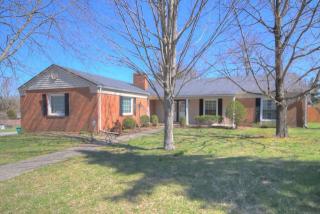701 Malabu Dr, Lexington KY  40502-3338 exterior