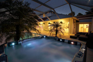 433 Corbel Dr, Naples, FL 34110-1176