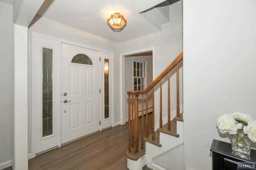 28 Brook Way, Demarest NJ  07627-2436 exterior