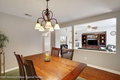 138 Lancaster Rd, East Freehold NJ 07728-3177 exterior