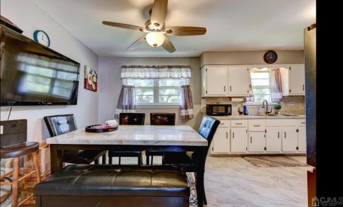 226 Prospect Ave, Green Brook NJ  08812-1418 exterior