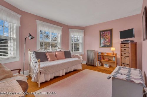 518 7 Ave, Belmar NJ 07719-2212 exterior