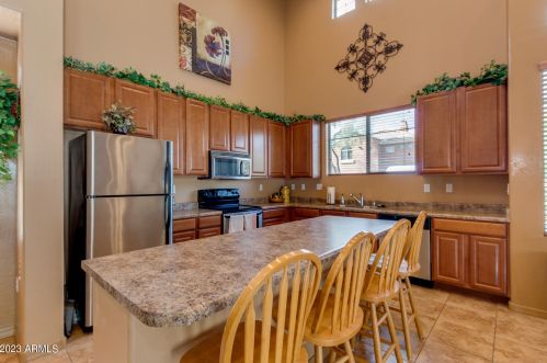 955 Knox Rd, Chandler AZ  85225-1472 exterior