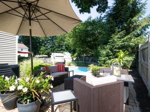 1103 Adams St, Boston MA exterior