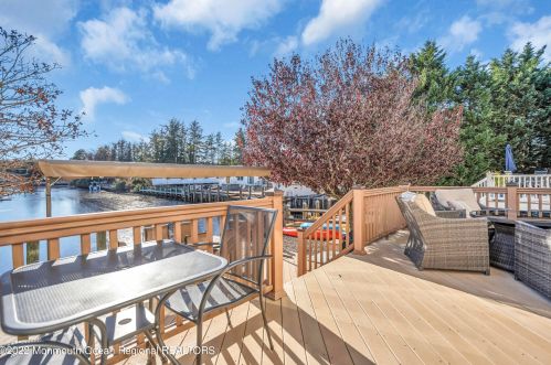 20 Is Rd, Berkeley Township NJ 08721-3530 exterior