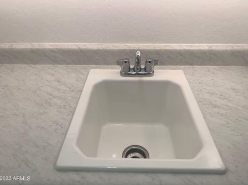 21514 58th St, Phoenix AZ 85018-4609 exterior