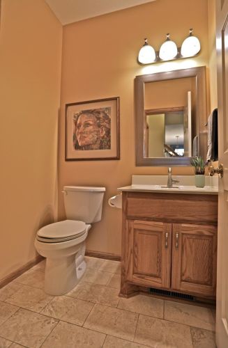 373 Allen Ave, Saint Paul MN 55117-1339 exterior