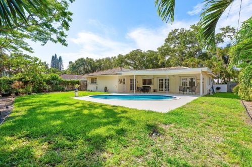 960 20 St, Boca Raton FL 33486-6832 exterior