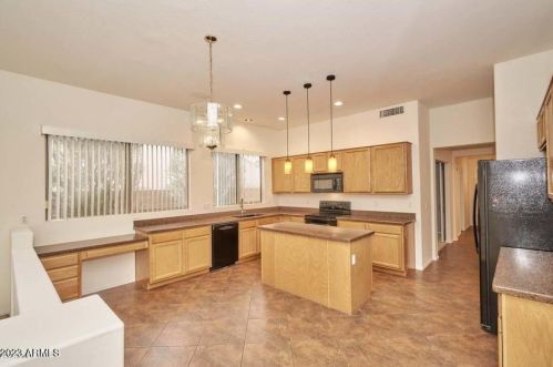 1797 Goldfinch Way, Chandler AZ  85286-8011 exterior