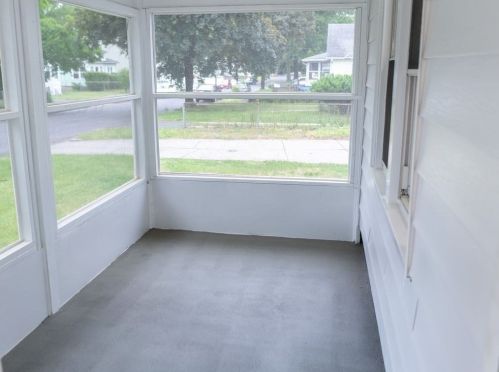 272 Connecticut Ave, Springfield MA  01104-1048 exterior